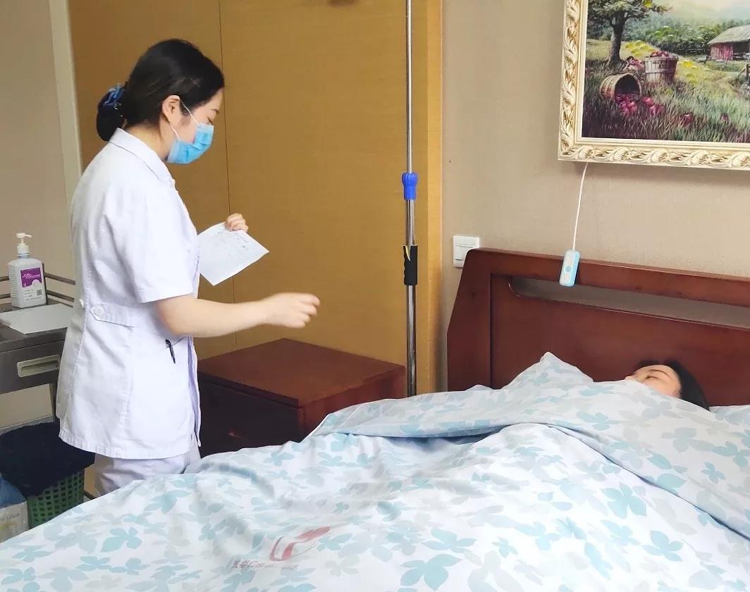 护士节 | 总有一群人，能够给我们带来一些甜！