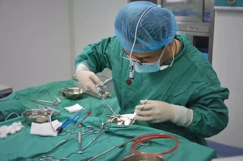 慢性扁桃体炎，到底该不该割啦？