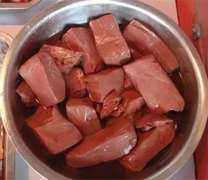 猪血、木耳，真的能除尘养肺吗？真相和大家想的不一样！