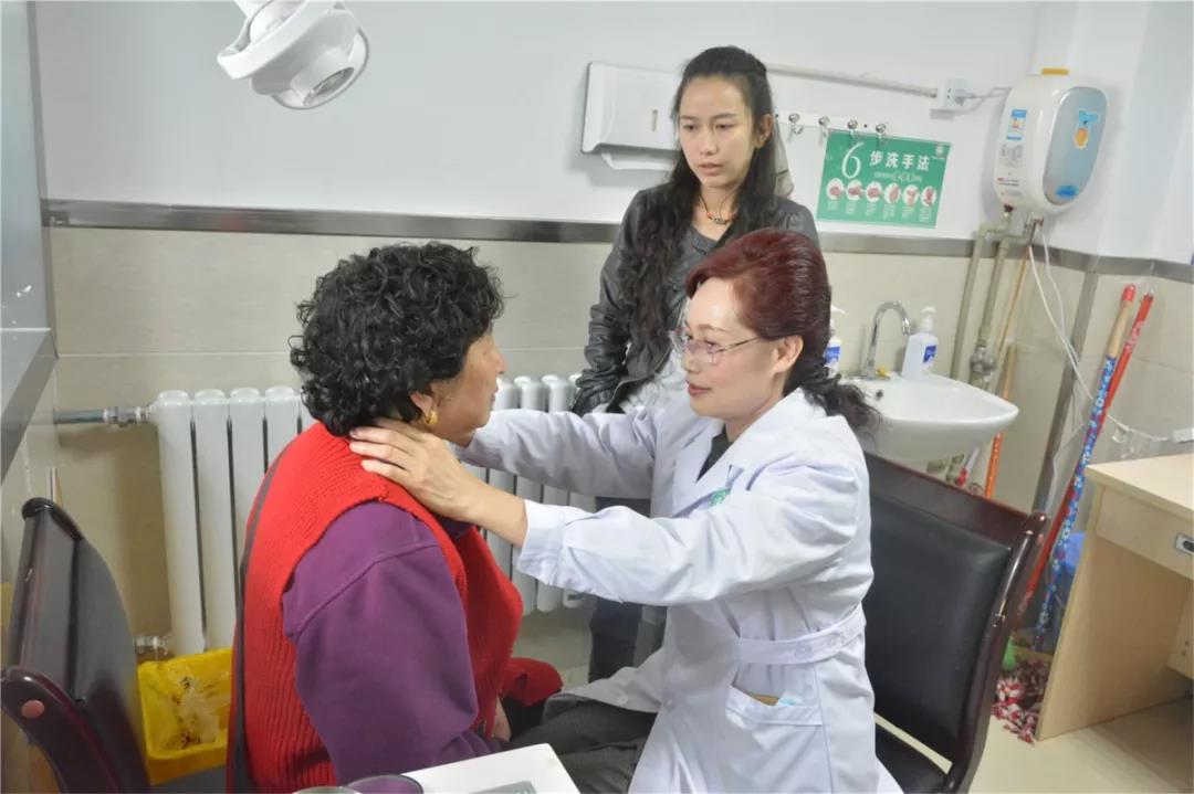 医疗技术下基层，服务百姓送健康