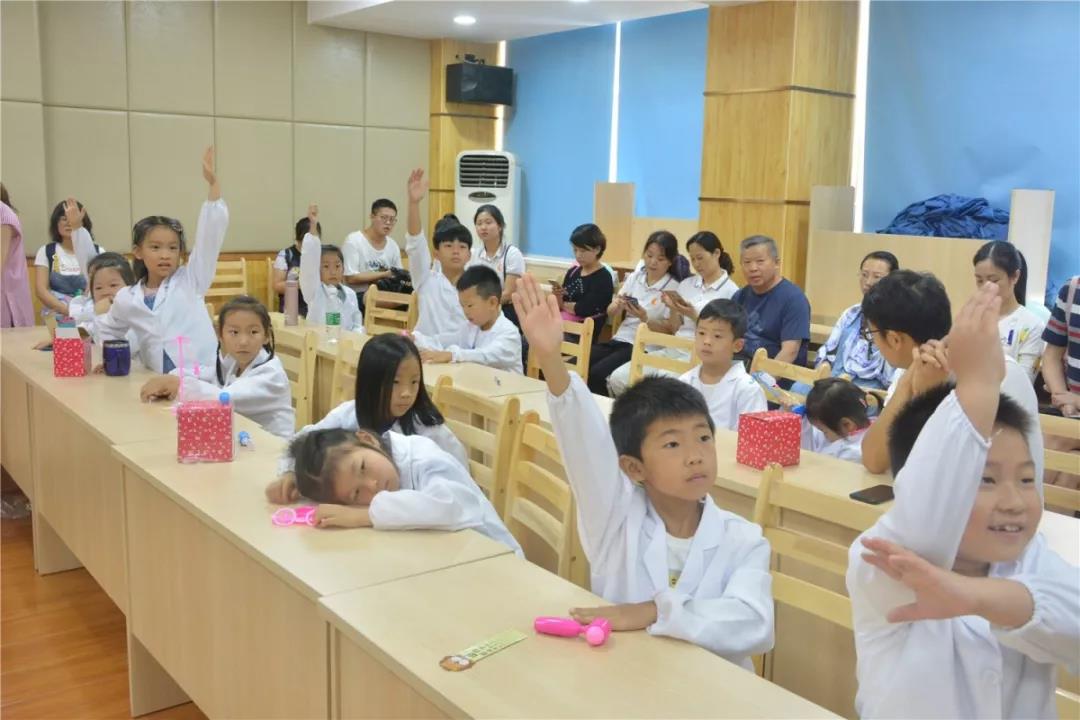 第八季小小耳鼻喉医生职业体验