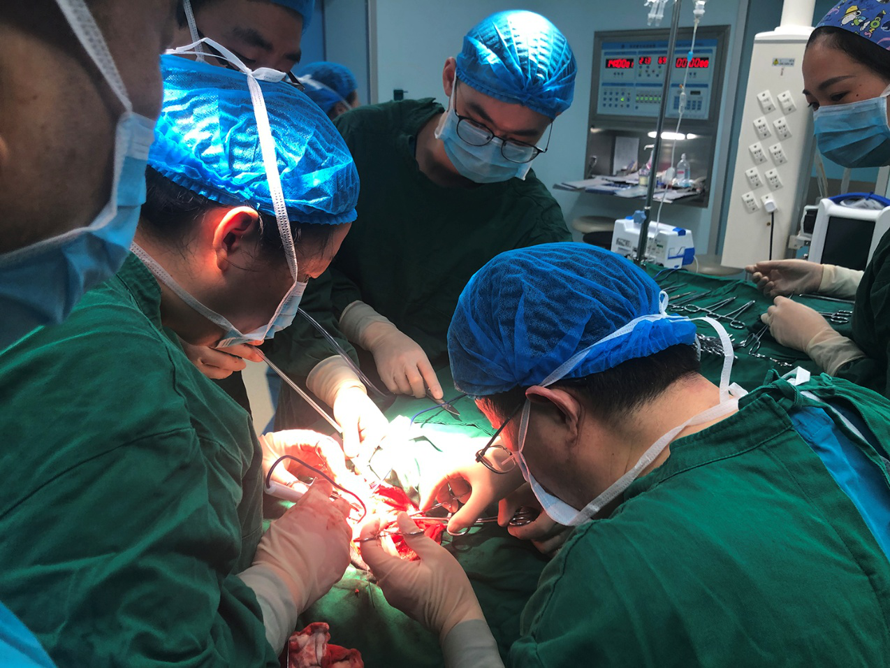 冻疮恶化致耳廓鳞状细胞癌 成都五旬男子耳廓溃烂成“洞”