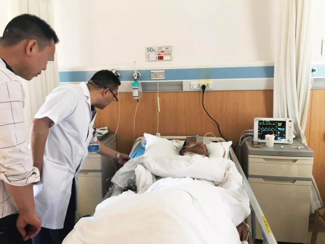 4天4台喉癌手术，诊断准确技术精湛，为成都仁品耳鼻喉李主任点赞